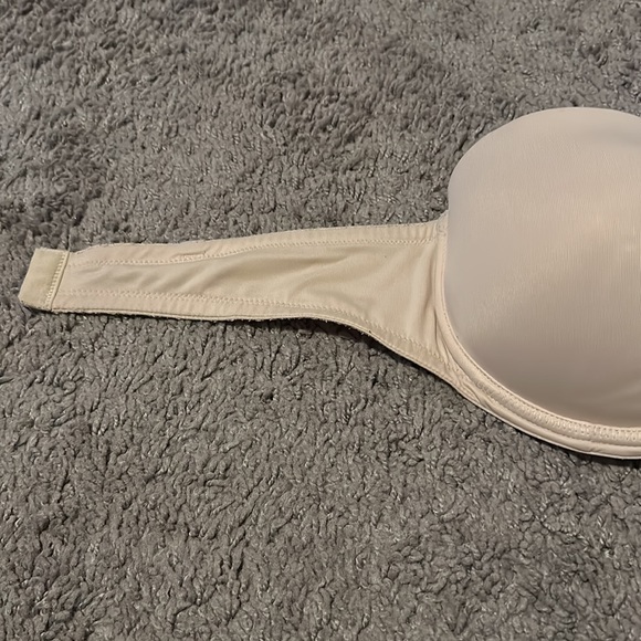 PINK Nude Strapless Bra - Picture 3 of 9